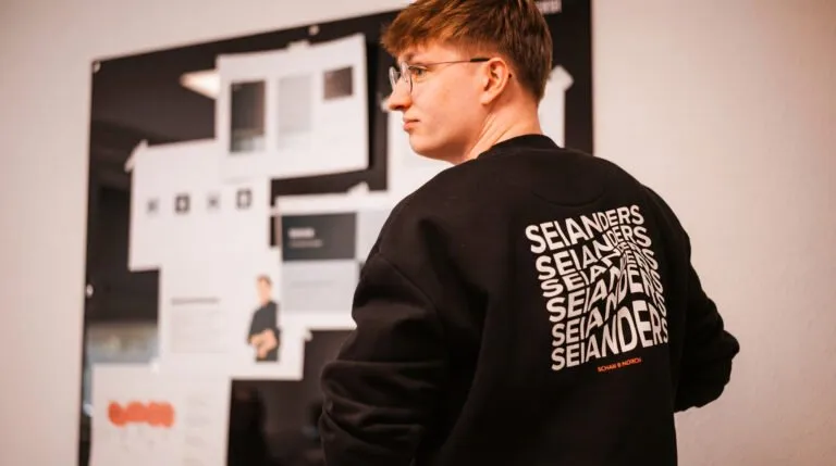 SCHAU & HORCH Prozess: Übersetzen